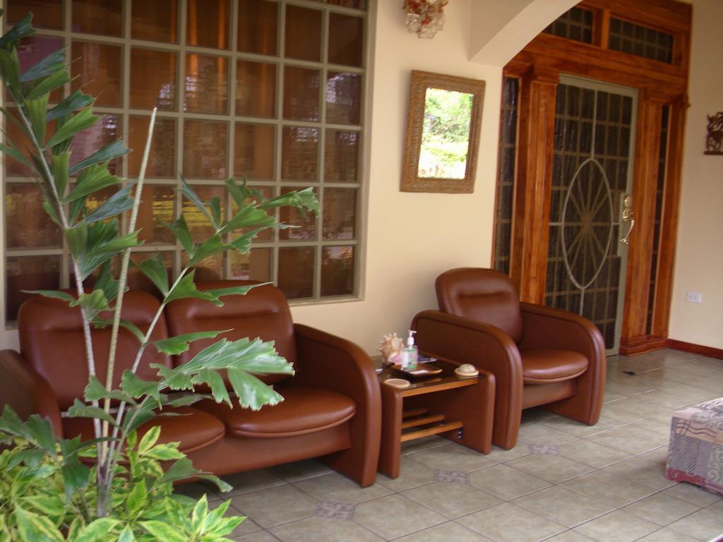 Native Abode Bed & Breakfast Bon Accord Village Luaran gambar